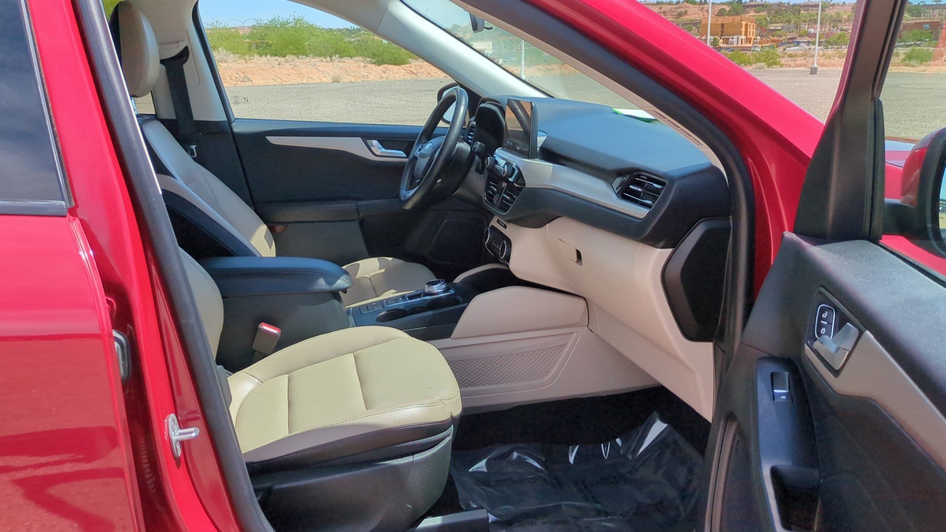 Used 2022 Red Metallic Ford SEL Plug-In Hybrid image 32
