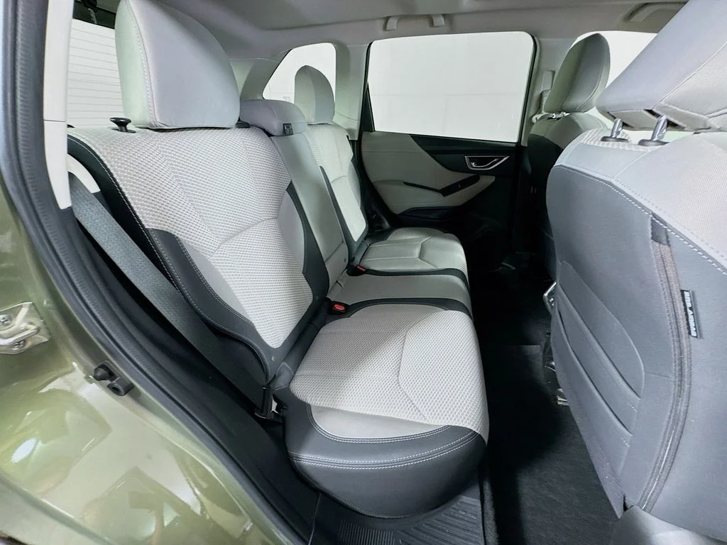 Used 2019 Green Subaru Premium image 35