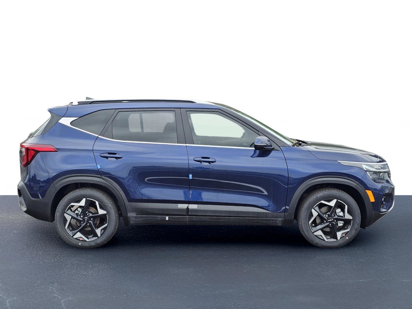 New 2026 Dark Ocean Blue Kia EX image 7