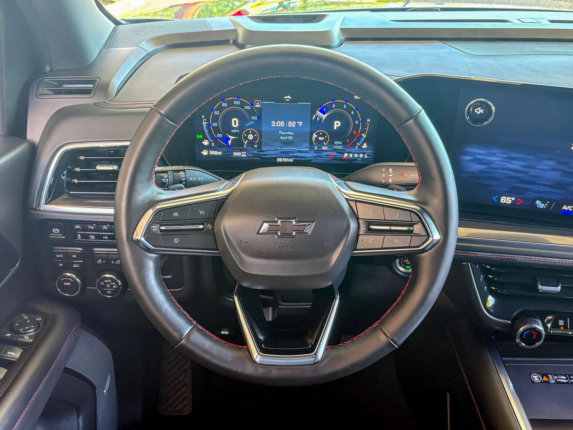 Used 2025 Gray Chevrolet RST image 30