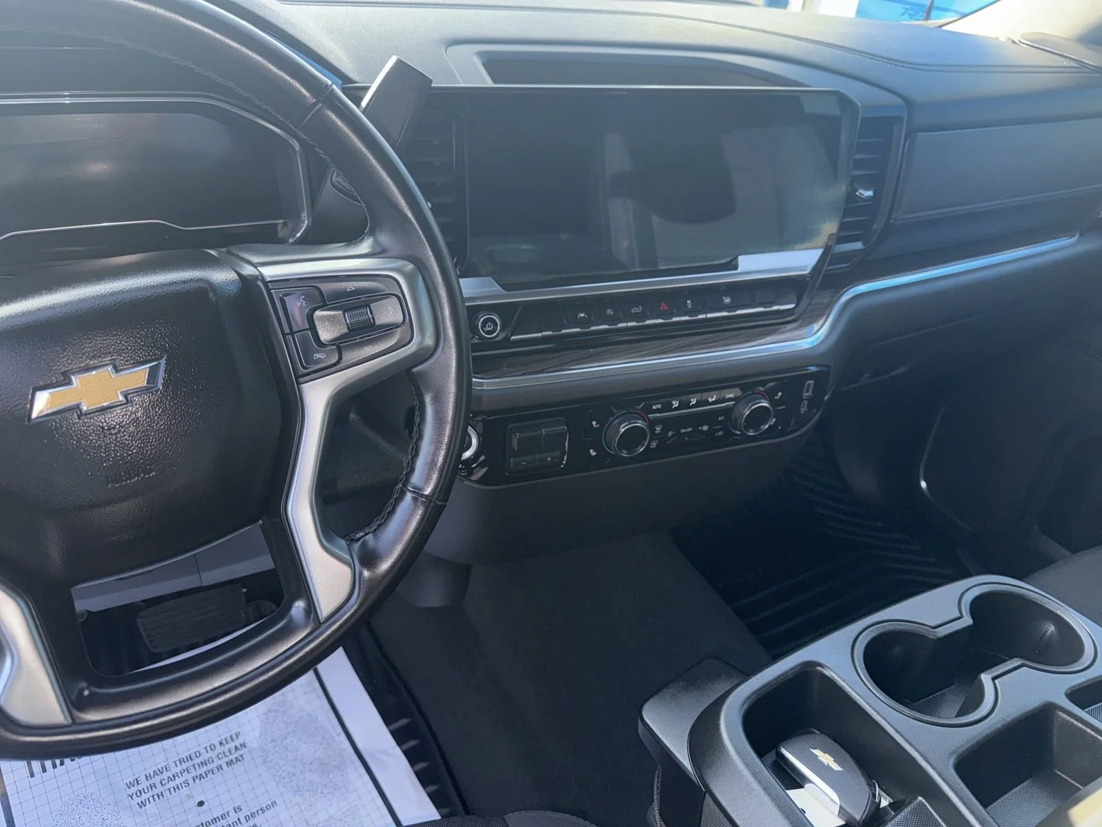2025 Chevrolet Silverado 1500 LT - Photo 15