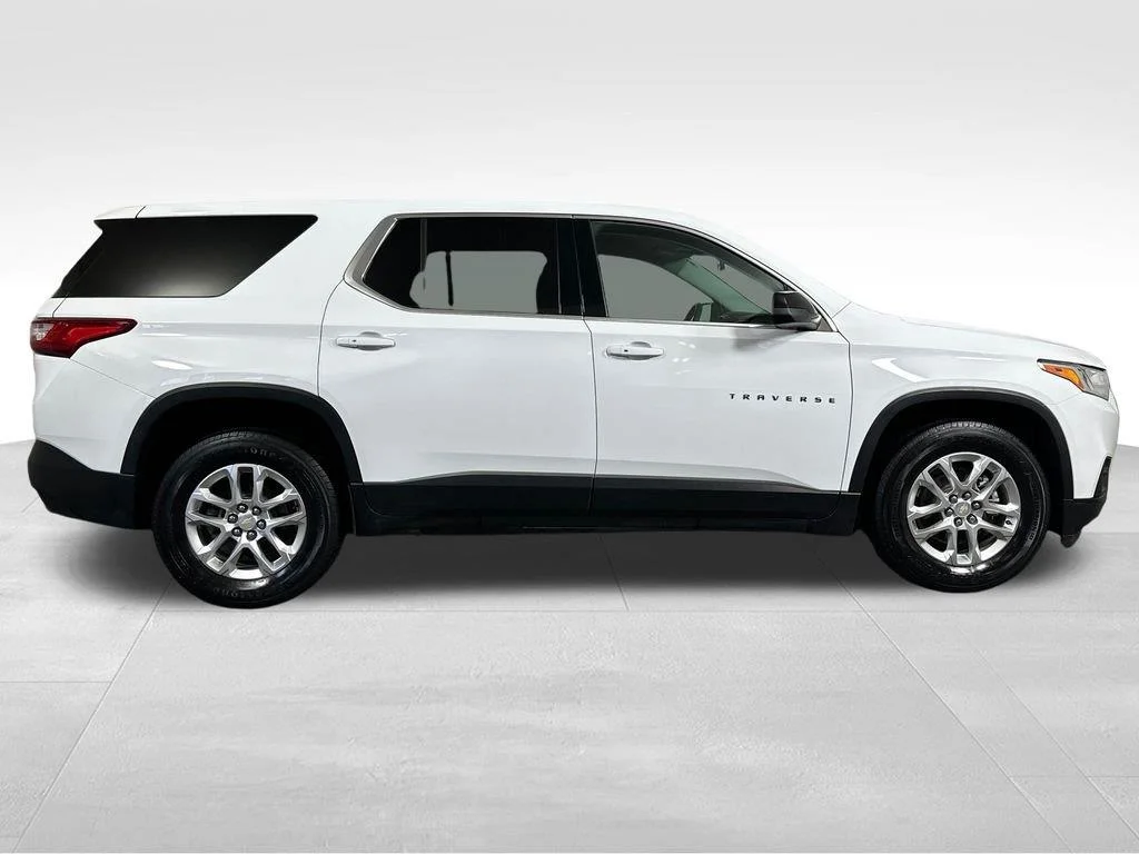 Used 2021 Summit White Chevrolet LS image 13