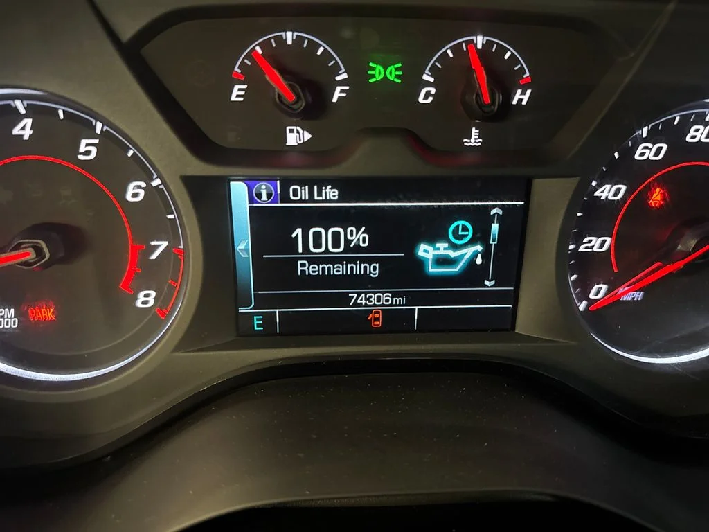 Used 2018 Blue Chevrolet 2LT image 22