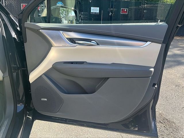 Used 2021 Green Cadillac Premium Luxury image 20