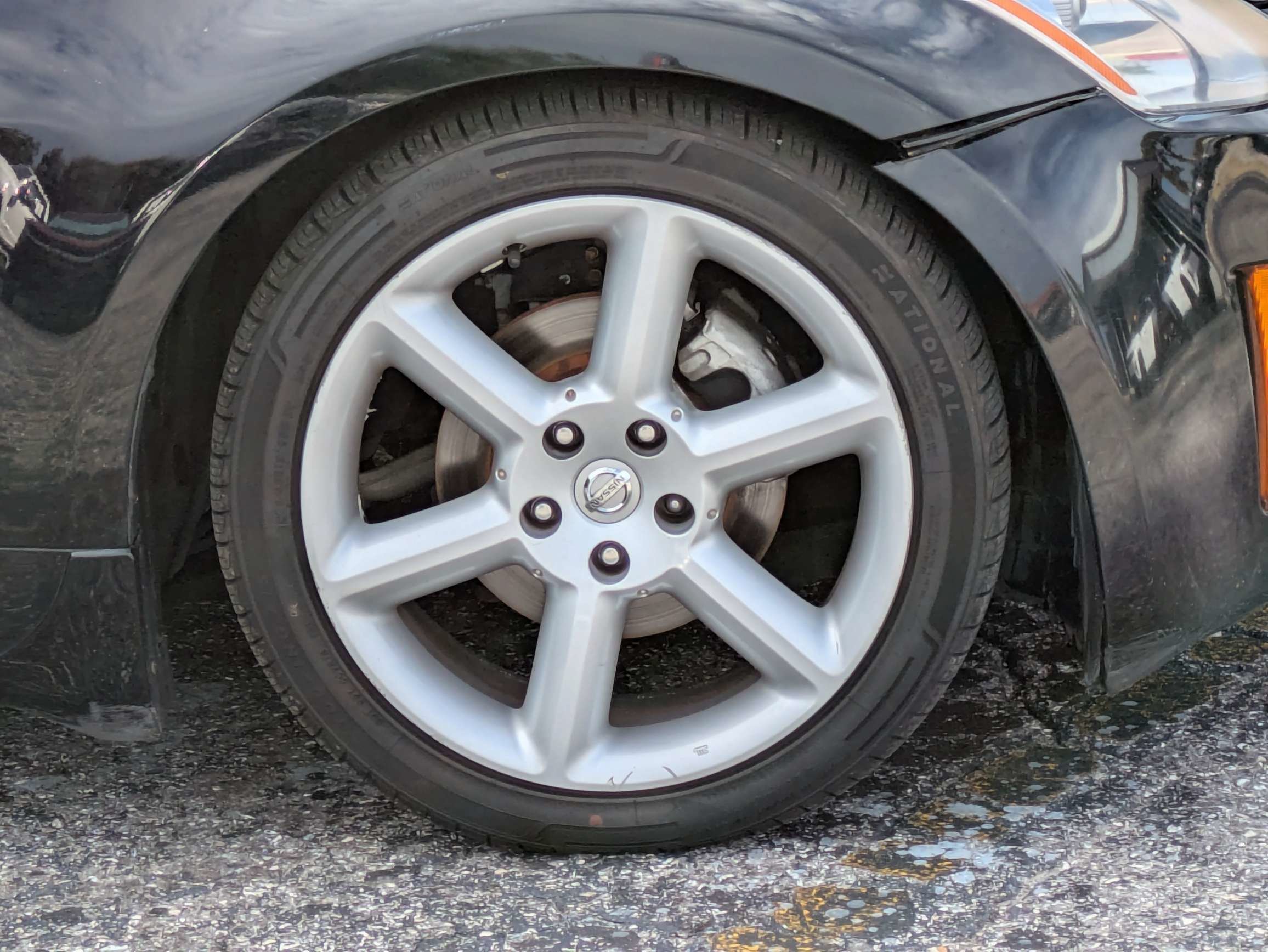 Used 2004  Nissan  image 11