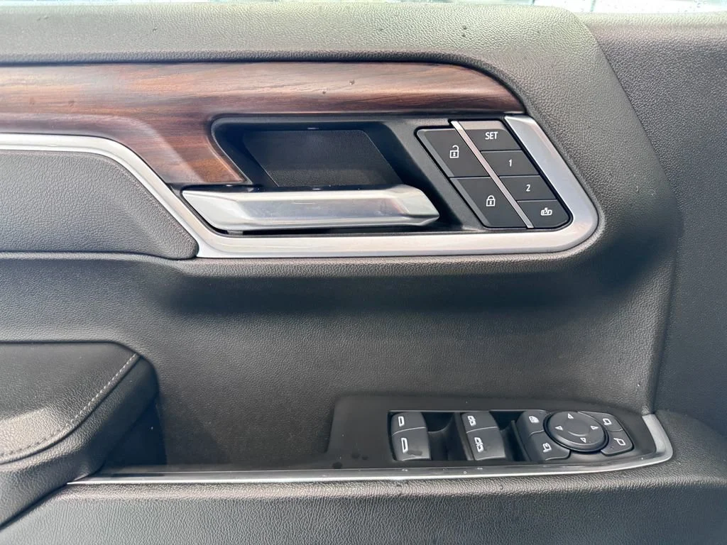 2025 GMC Sierra 1500 SLT - Photo 26