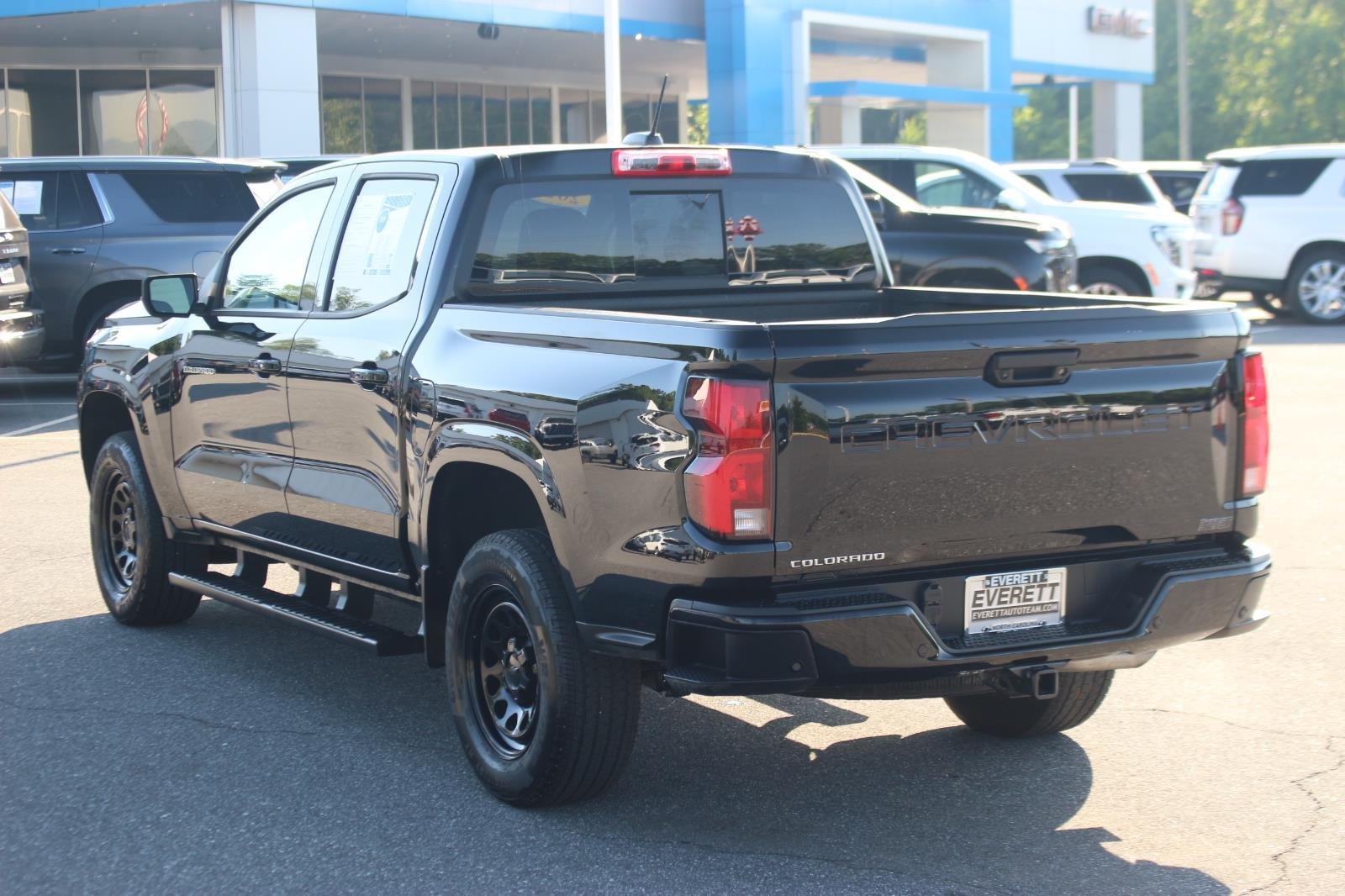 Used 2024 Black Chevrolet Z71 image 5