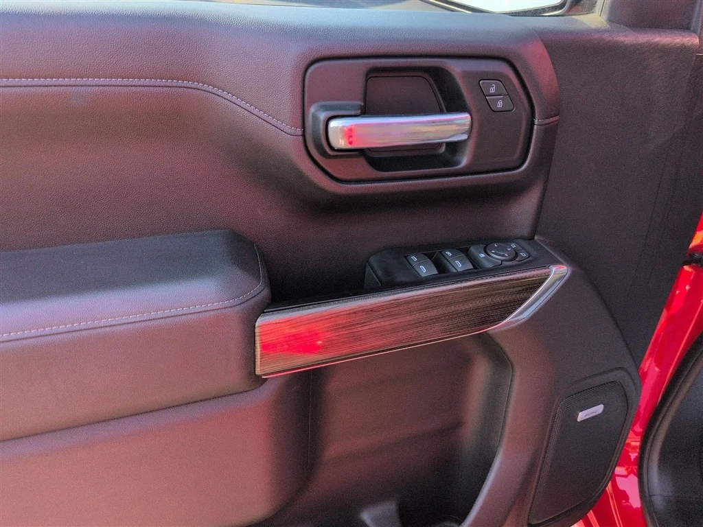 Used 2019 RED HOT Chevrolet RST image 23