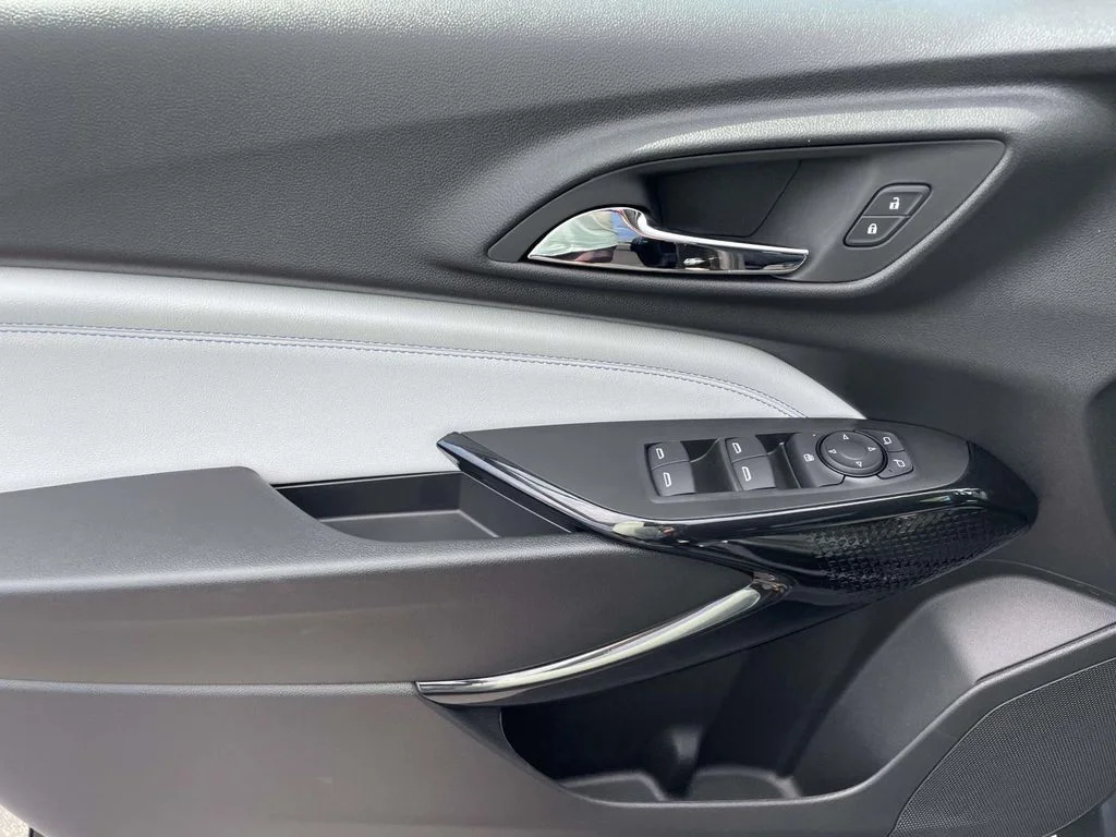 New 2026 Mosaic Black Metallic Chevrolet LT image 17