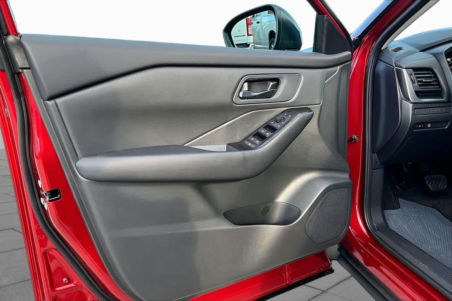 New 2027 Scarlet Ember Tintcoat Nissan S image 10