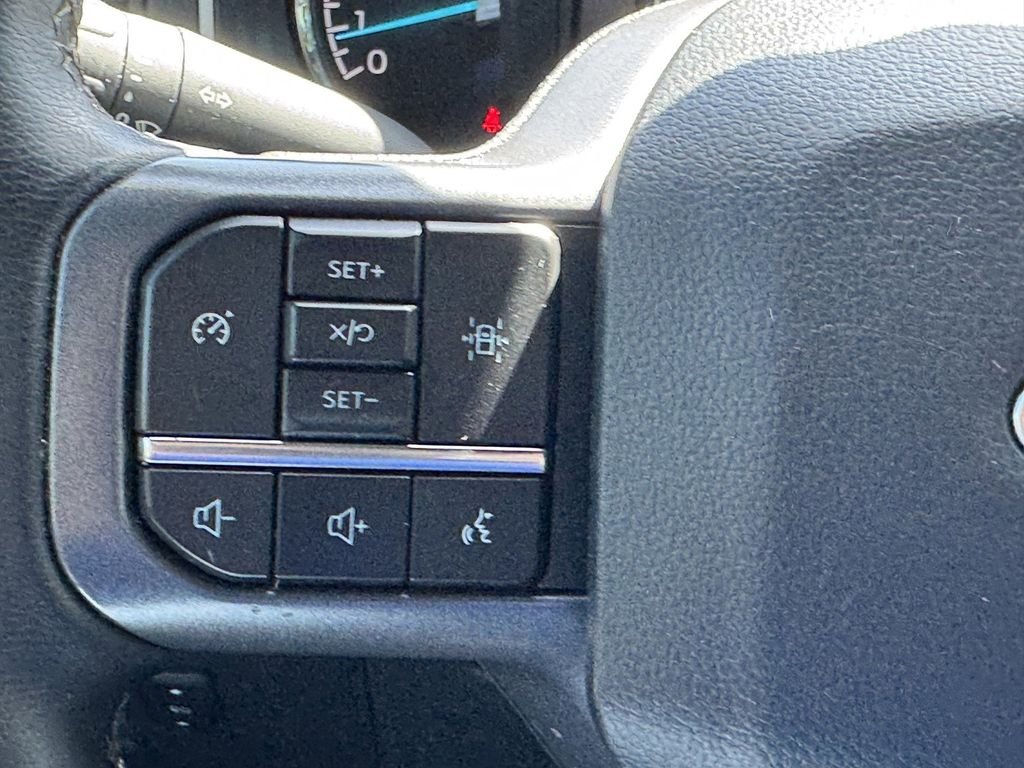 Used 2023 Silver Metallic Ford XLT image 24