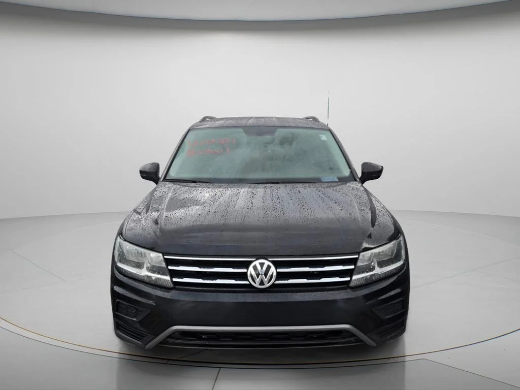 Used 2020 Black Volkswagen 2.0T SE image 3