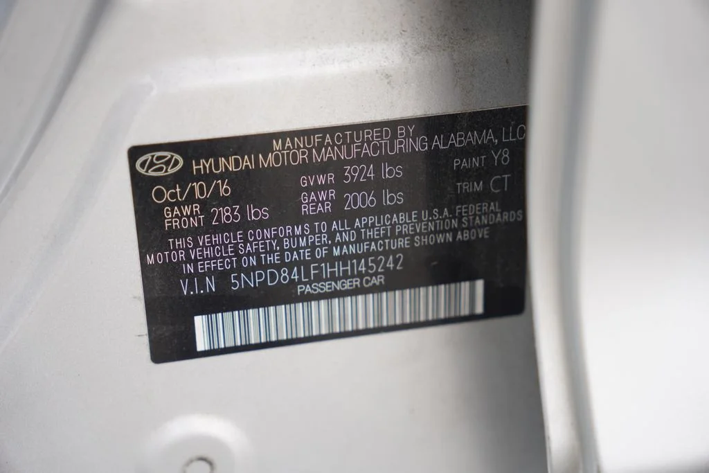 Used 2017 Silver Hyundai Value Edition image 7