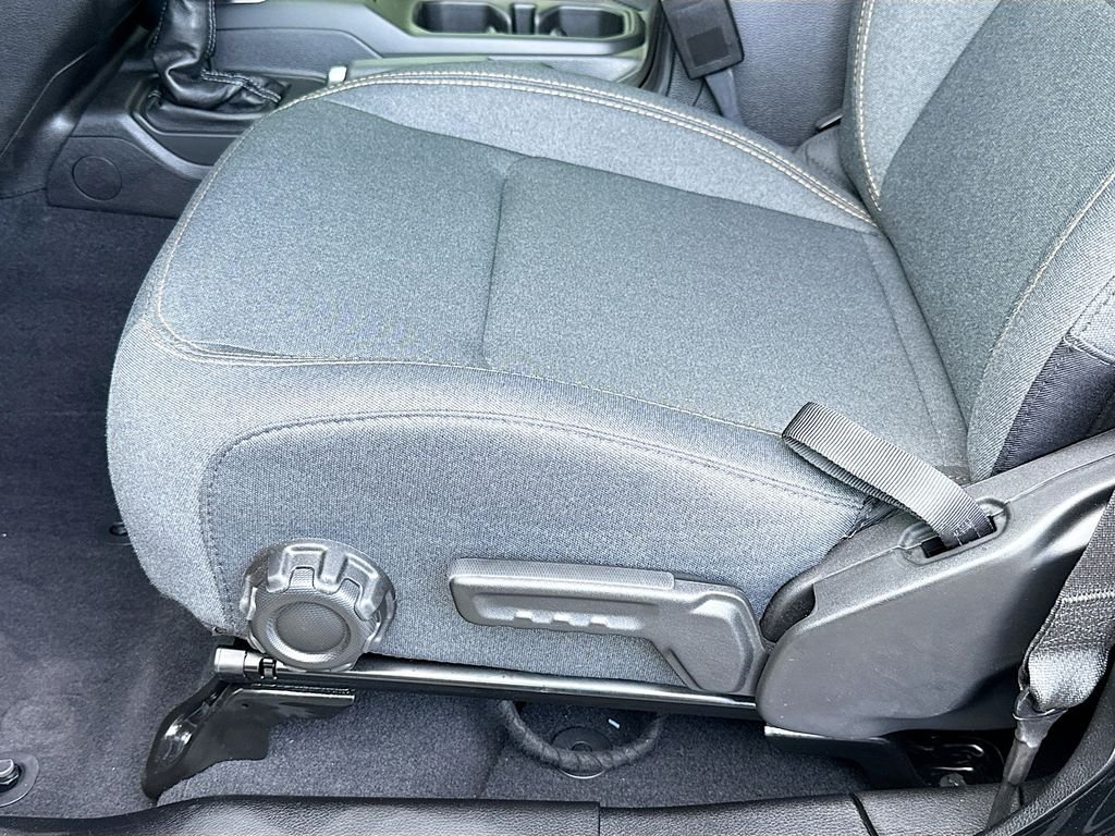 Used 2026 Black Clearcoat Jeep Sport image 19