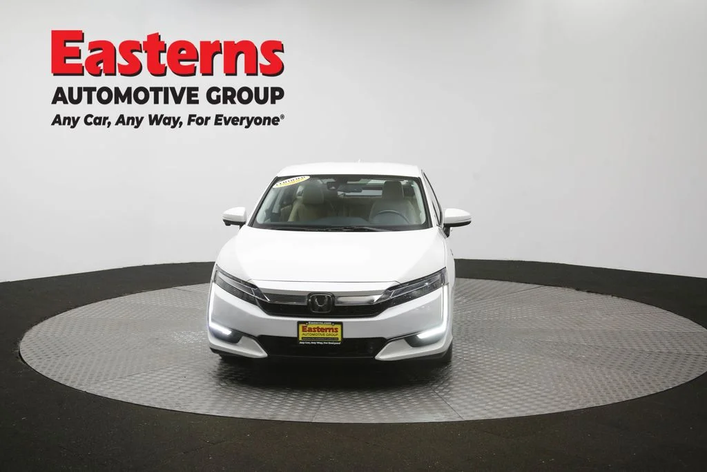 Used 2018 White Honda Touring image 51