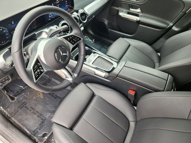 Certified Used 2026 White Mercedes-Benz GLB 250 image 7