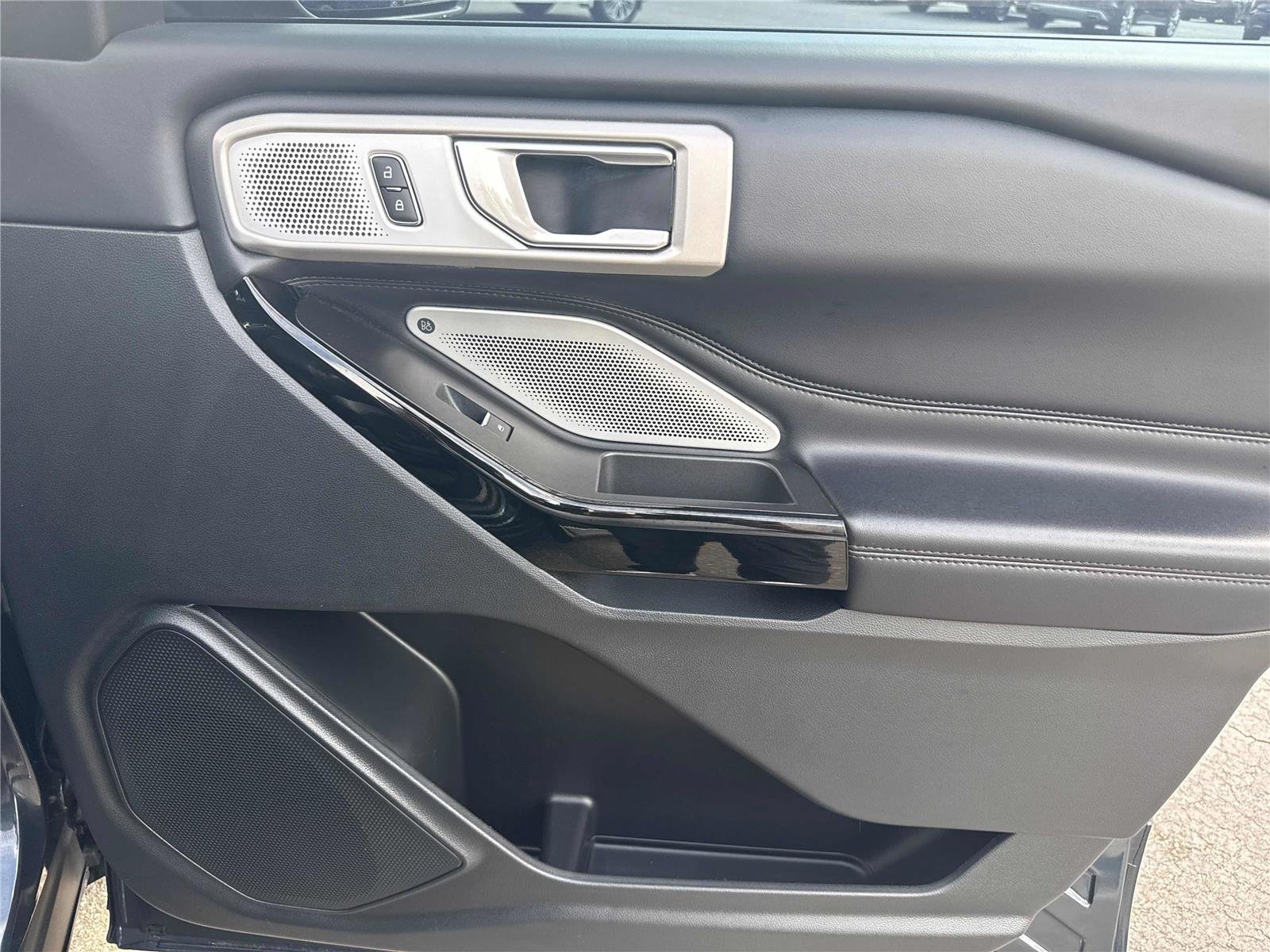 2022 Ford Explorer Platinum - Photo 26