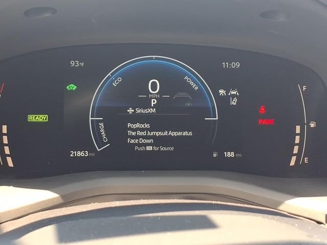 Used 2025  Toyota SE image 20