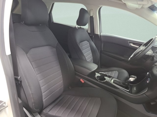 Used 2015 Oxford White Ford SE image 11