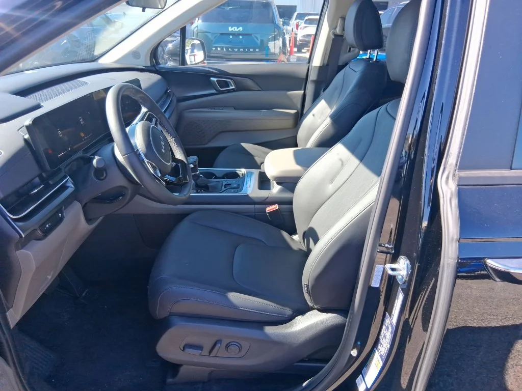 Certified Used 2026 Black Kia LXS image 11