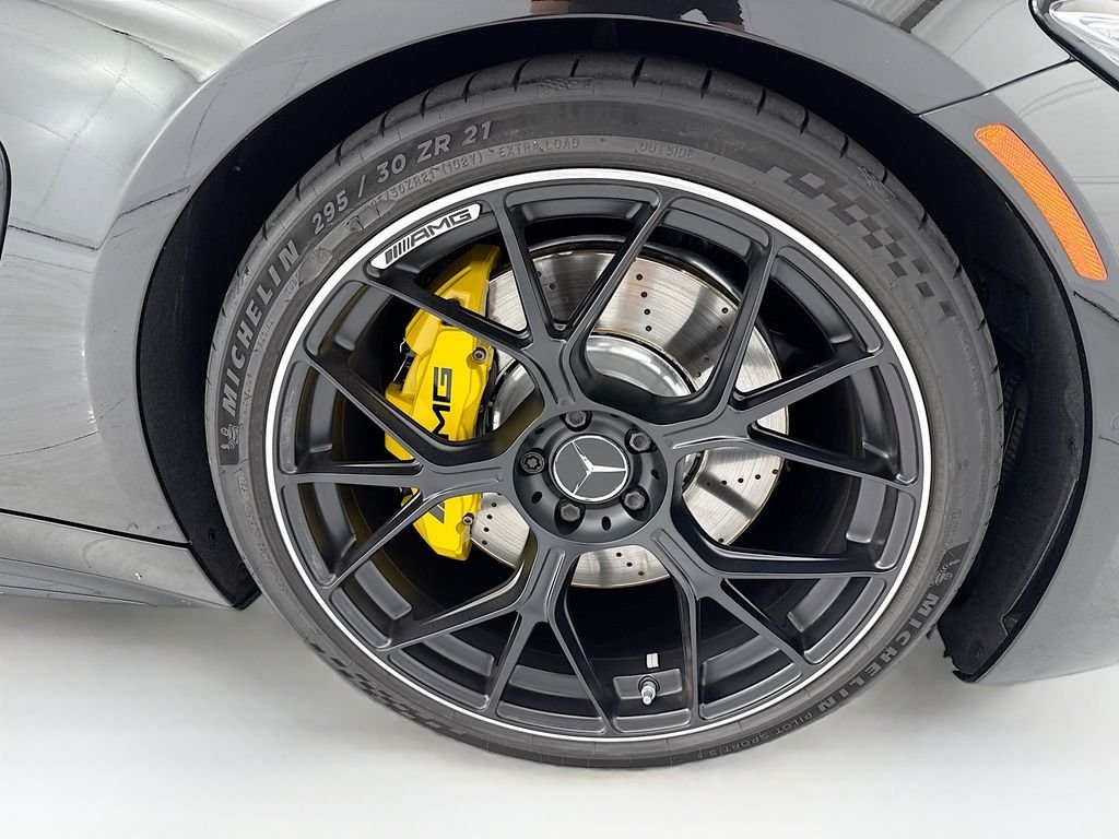 Used 2025 Obsidian Black Metallic Mercedes-Benz  image 28