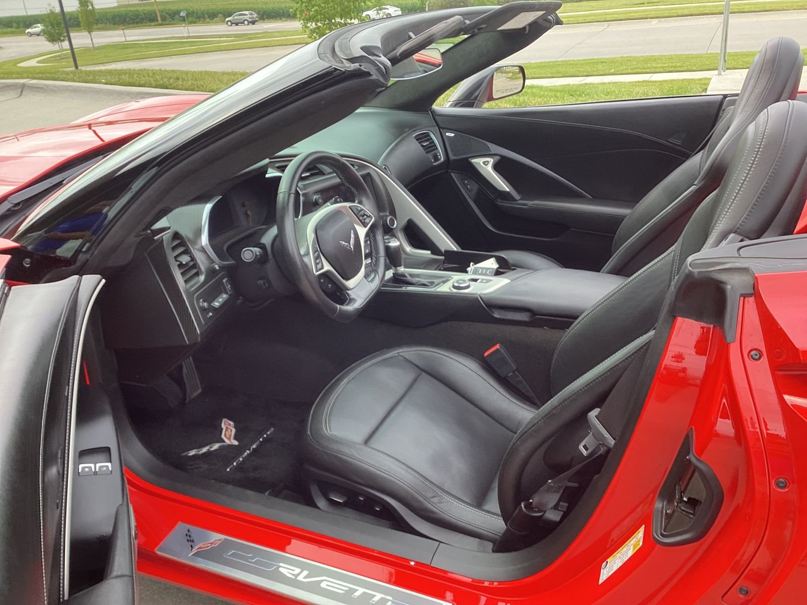 Used 2016 Red Chevrolet Stingray image 5