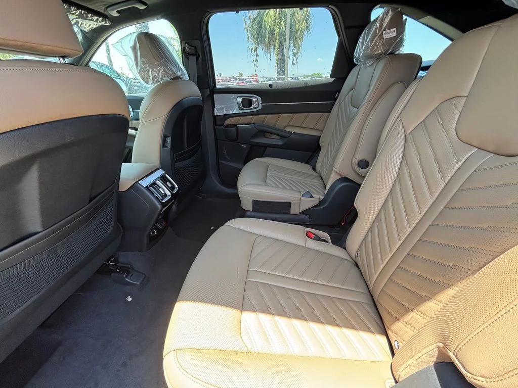 2025 Kia Sorento X-Line SX Prestige - Photo 17