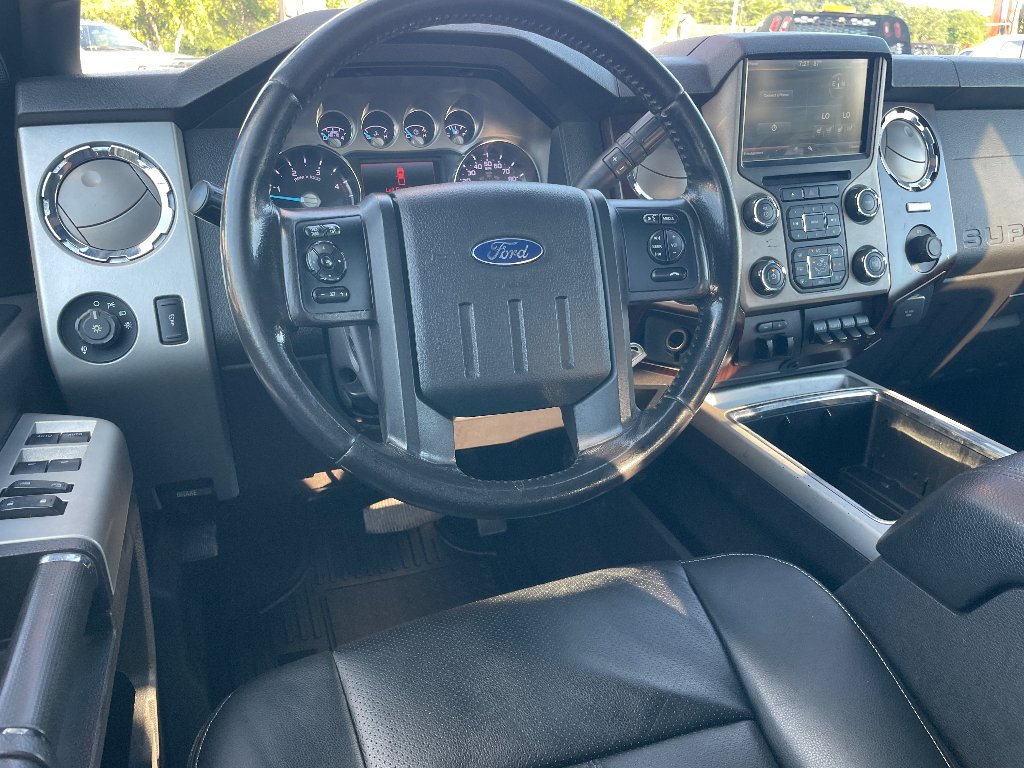 Used 2014 White Platinum Metallic Tri-Coat Ford Lariat image 2