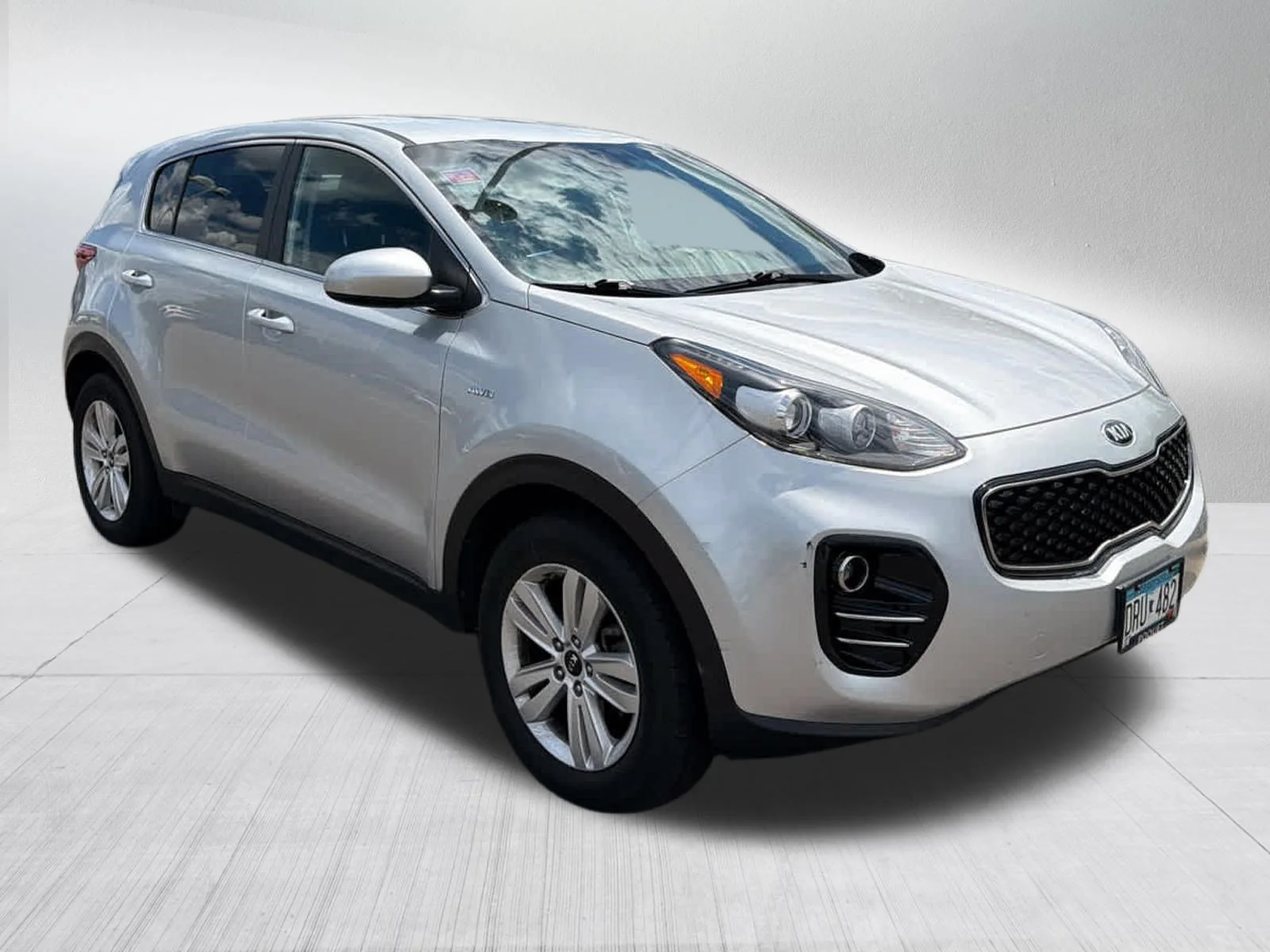 Used 2019 Sparkling Silver Kia LX image 3