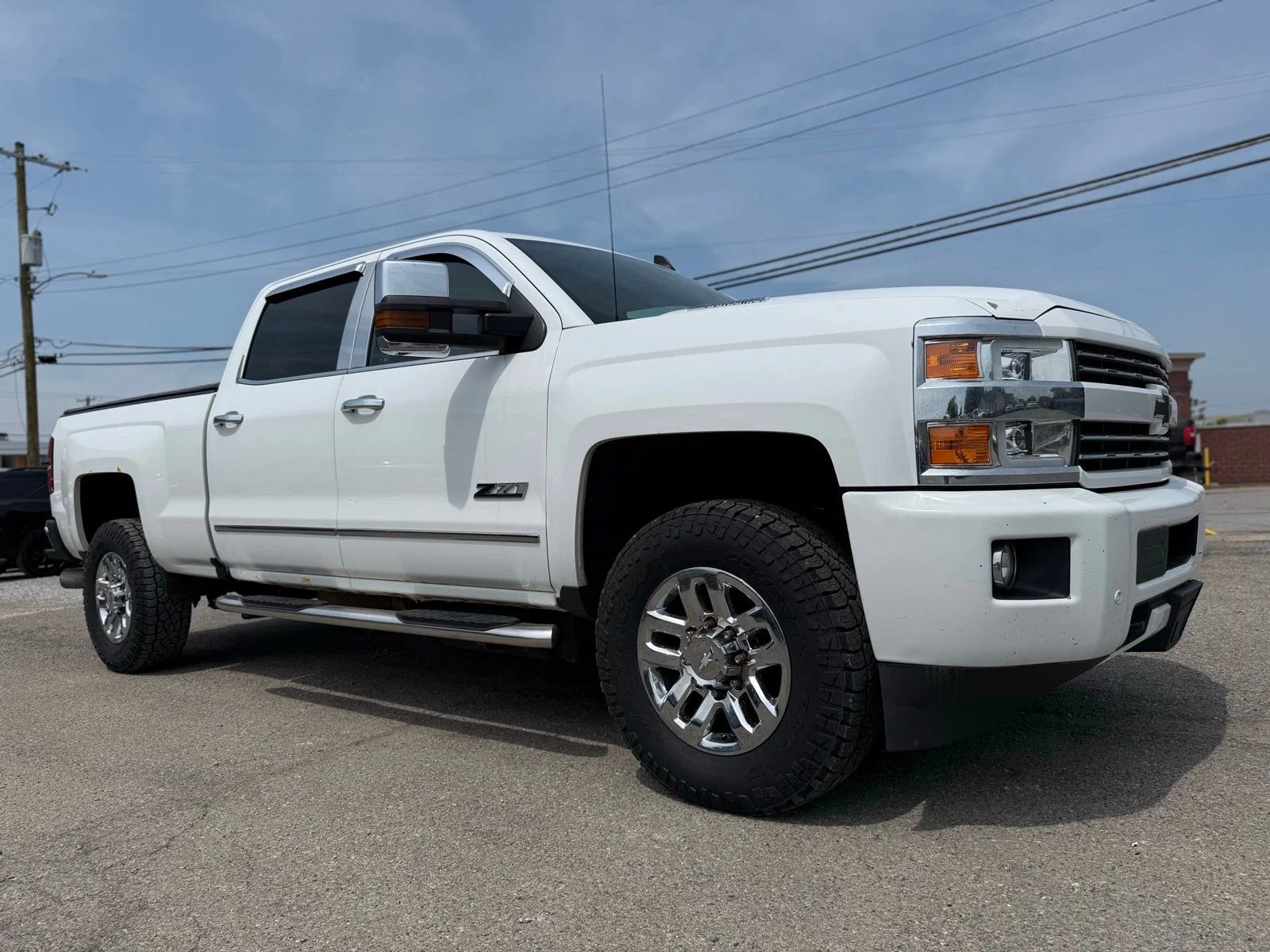 Used 2016 White Chevrolet LTZ image 10