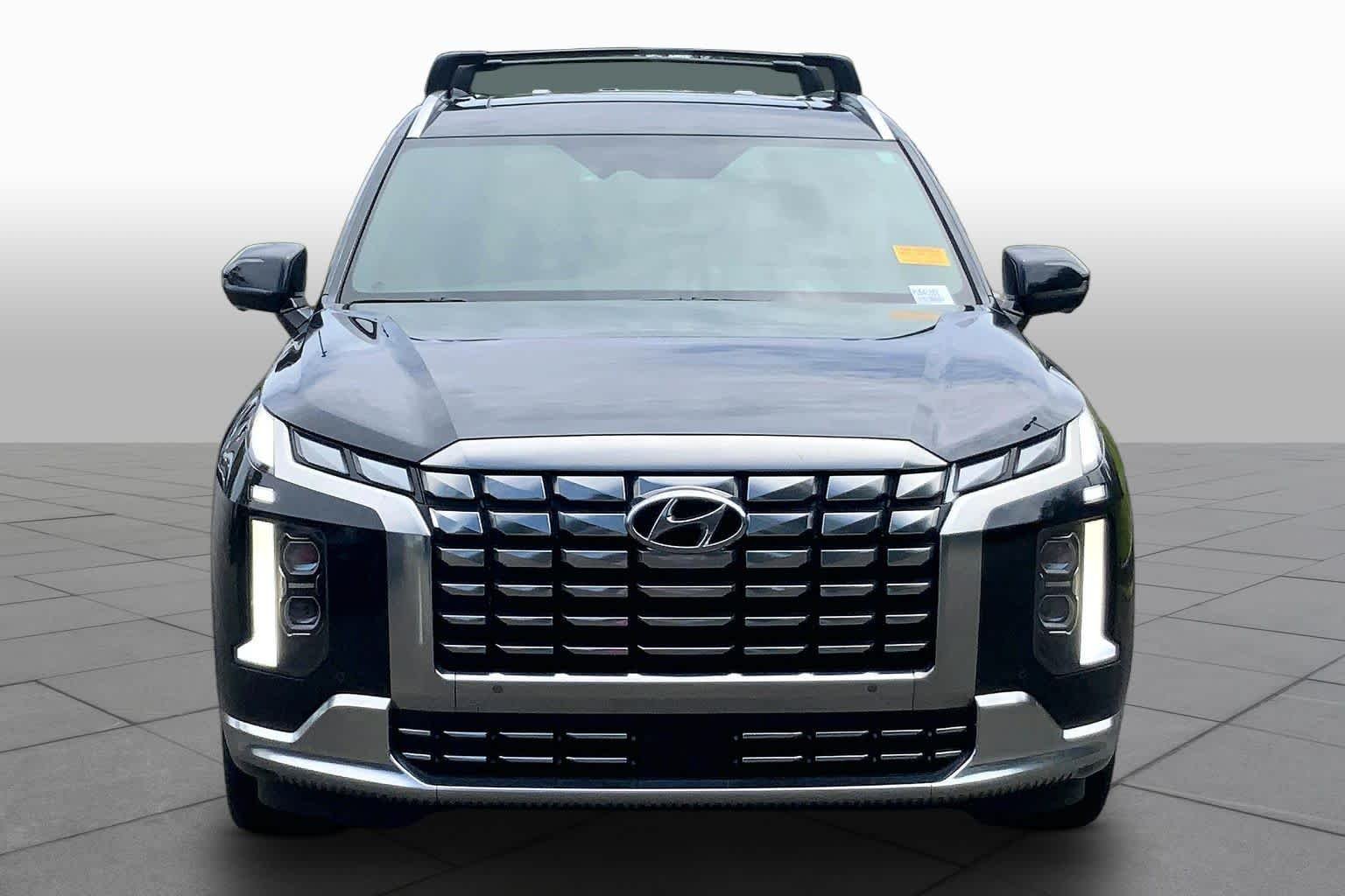 Used 2023 Moonlight Cloud Hyundai Calligraphy image 4