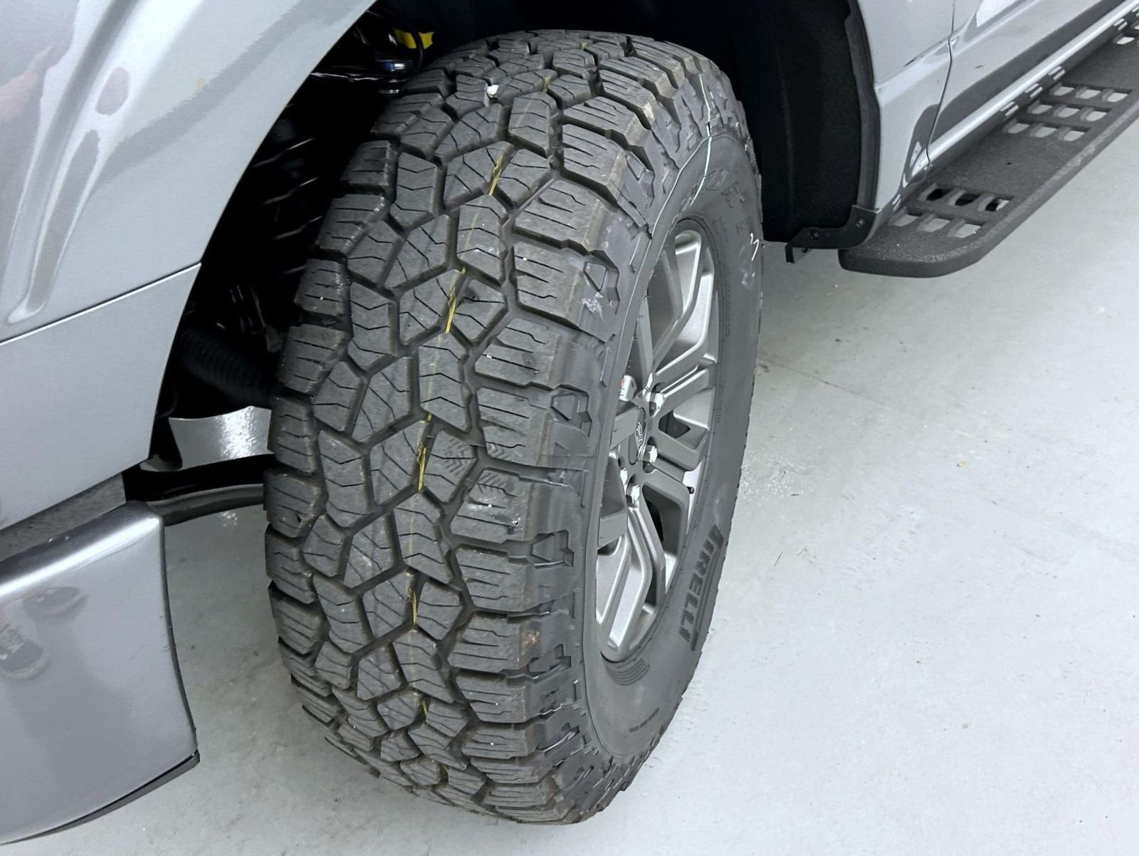 New 2026 Carbonized Gray Metallic Ford Tremor image 24