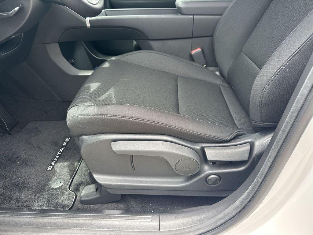 2026 Hyundai Santa Fe SE - Photo 14