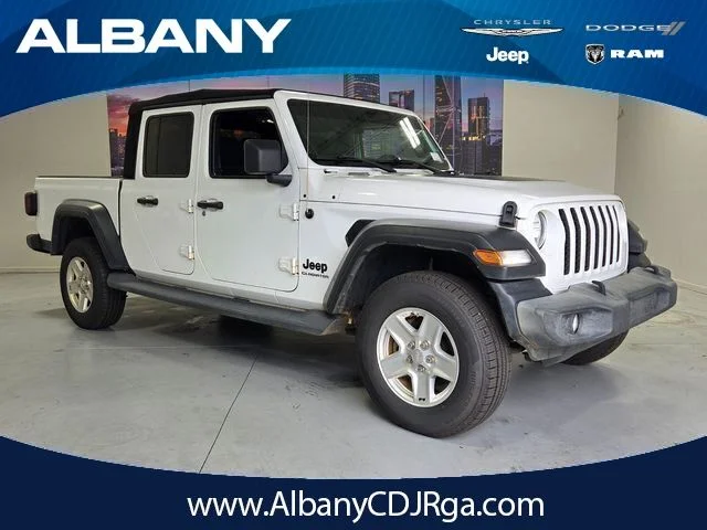 Used 2020 White Jeep Sport image 1