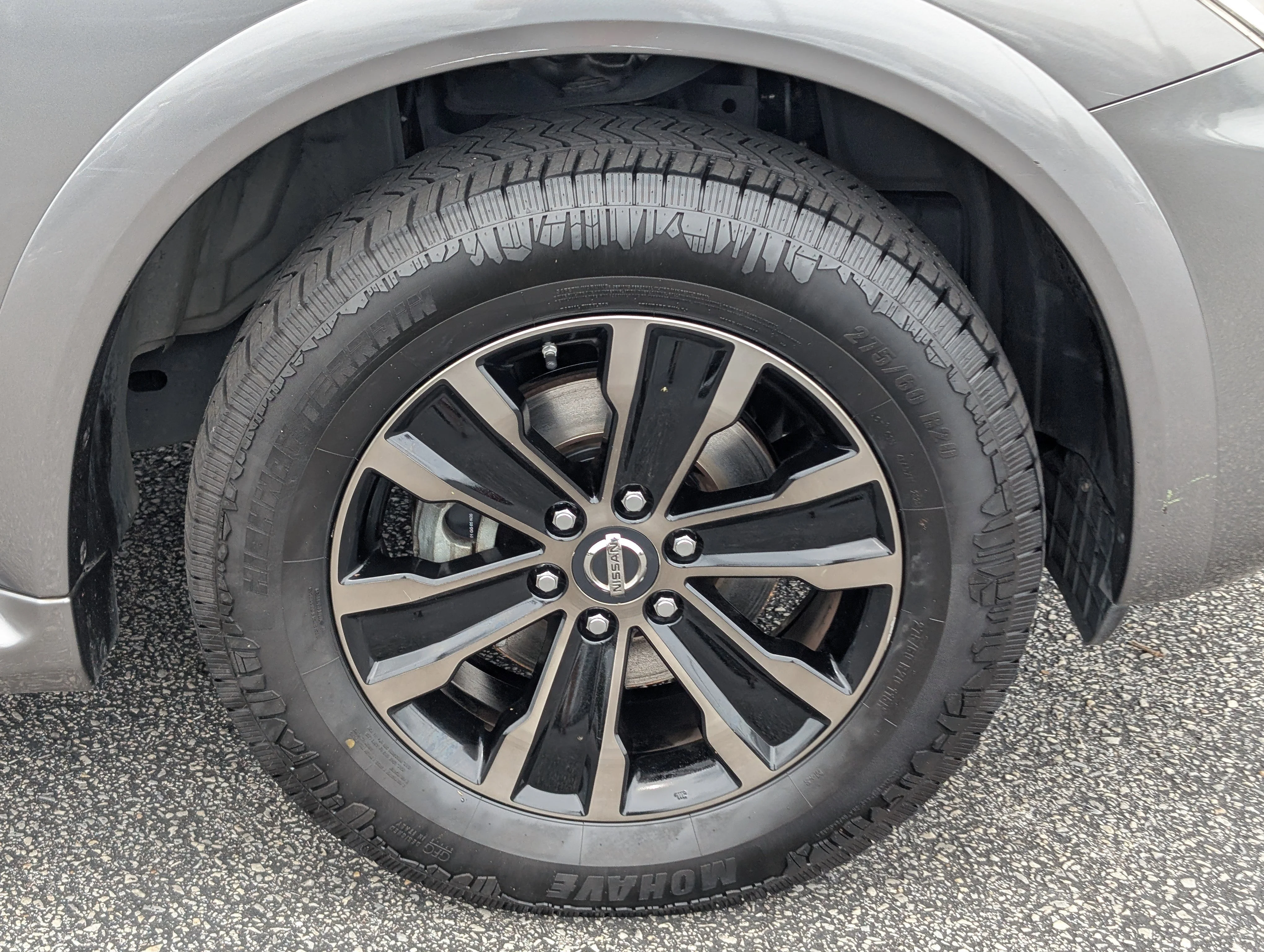 Used 2018 Gun Metallic Nissan Platinum image 7