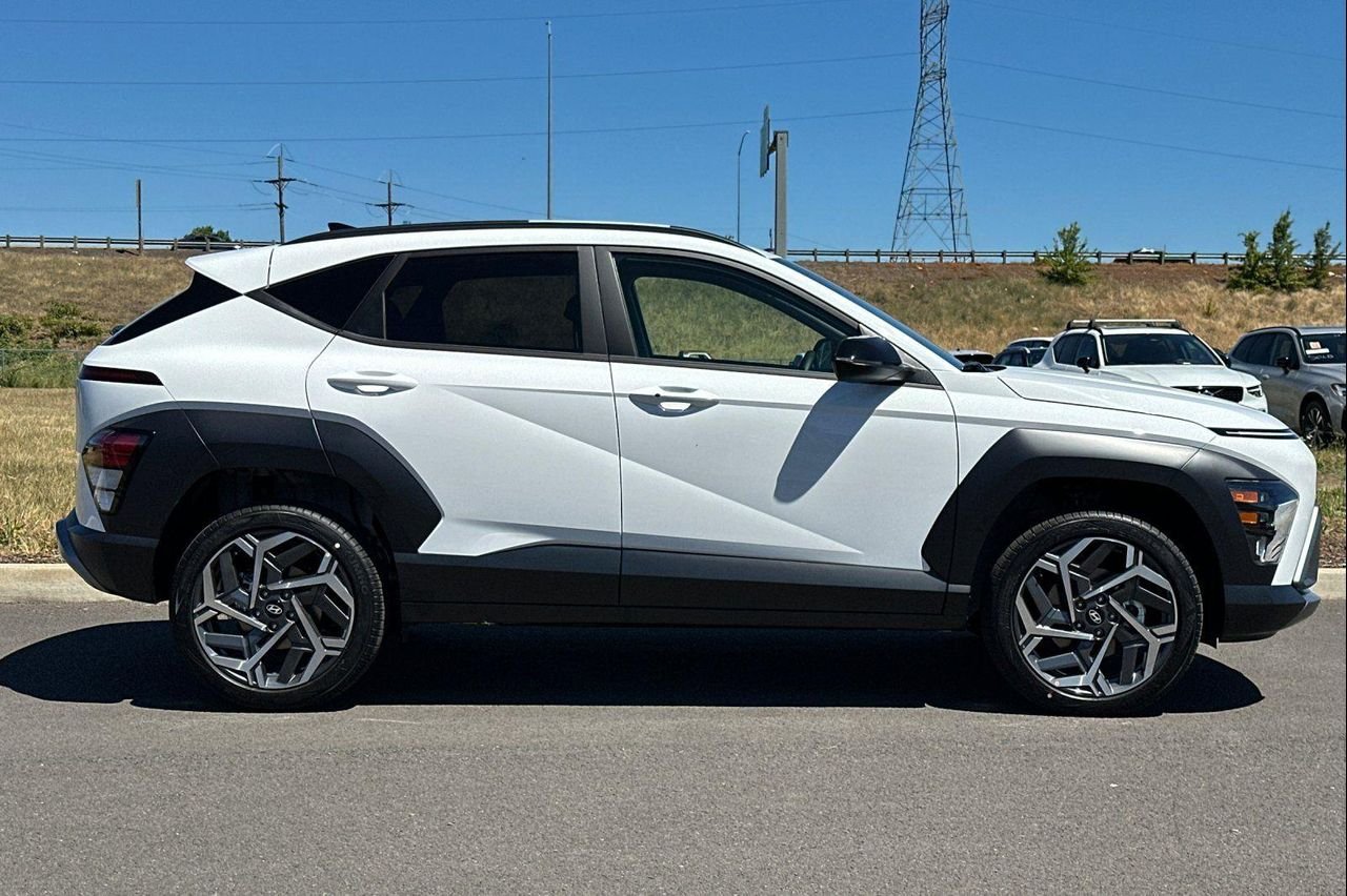 New 2026 White Hyundai SEL Premium AWD image 2