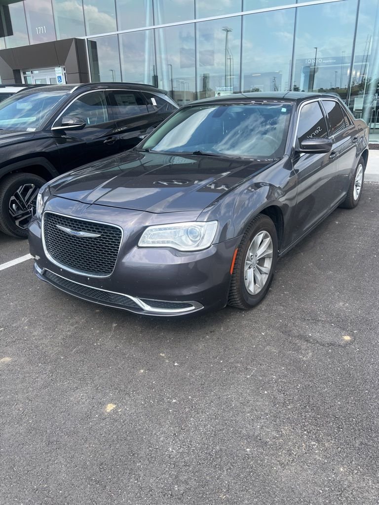 2015 Chrysler 300 Limited V6's photo