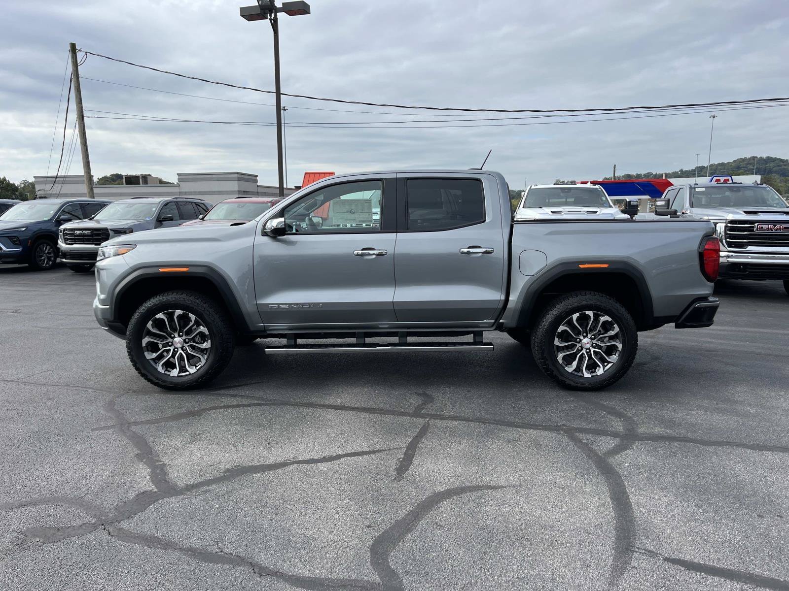 2026 GMC Canyon Denali - Photo 8