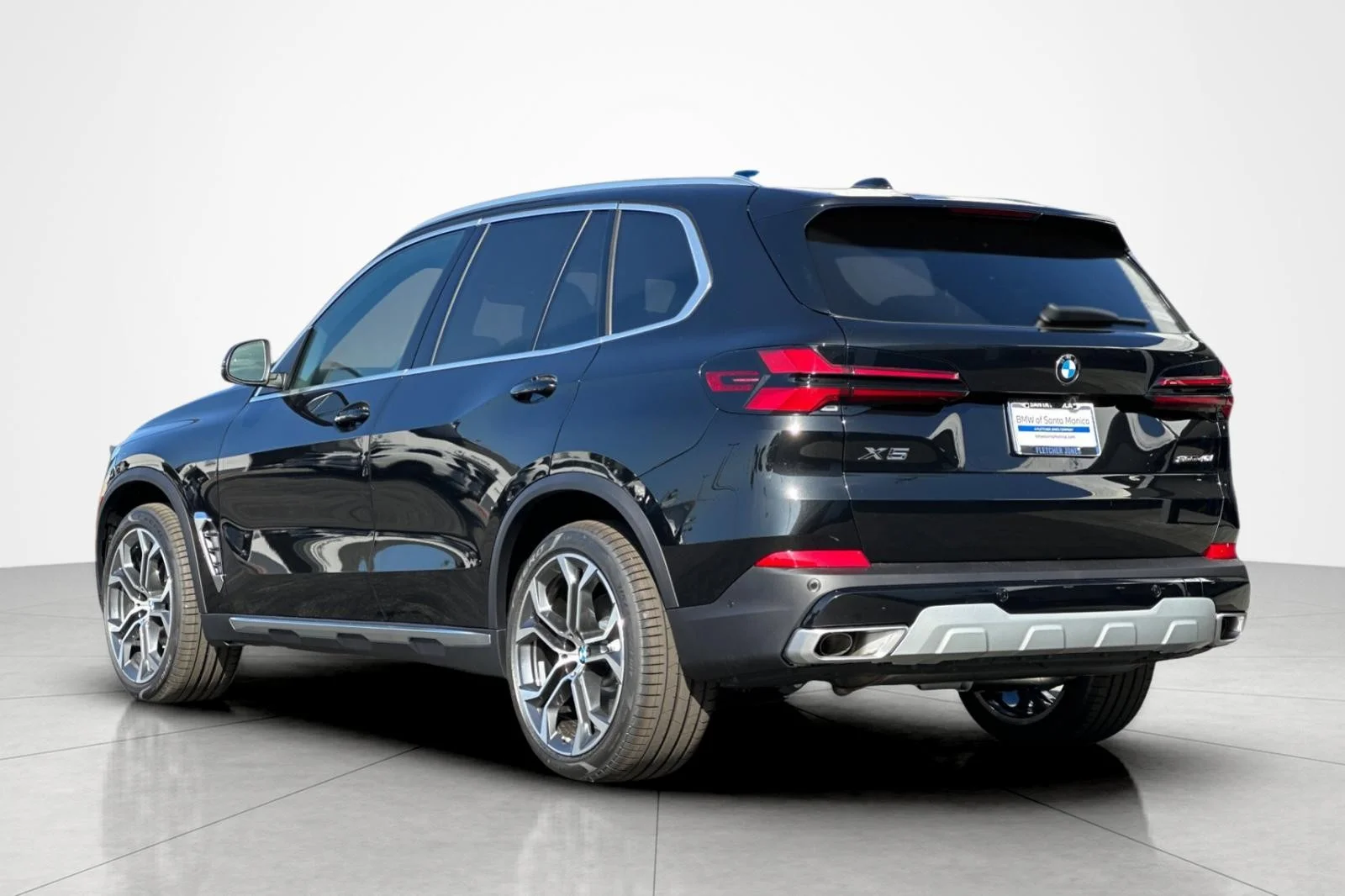 New 2026 Black Sapphire Metallic BMW sDrive40i image 3