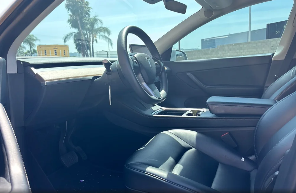Used 2022 White Tesla Long Range image 6