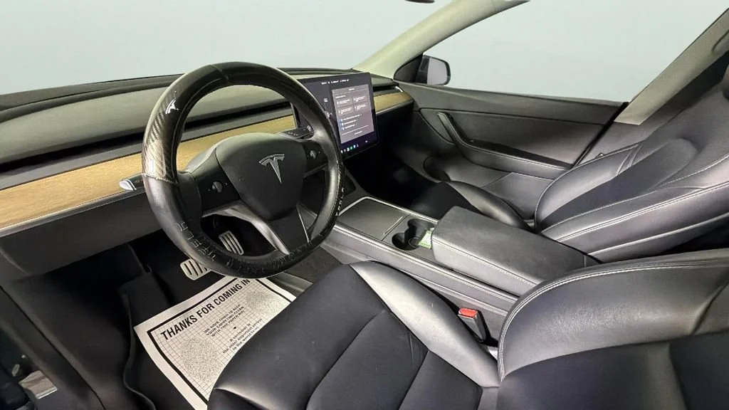 Used 2021 Black Tesla Performance Dual Motor All-Wheel Drive image 18