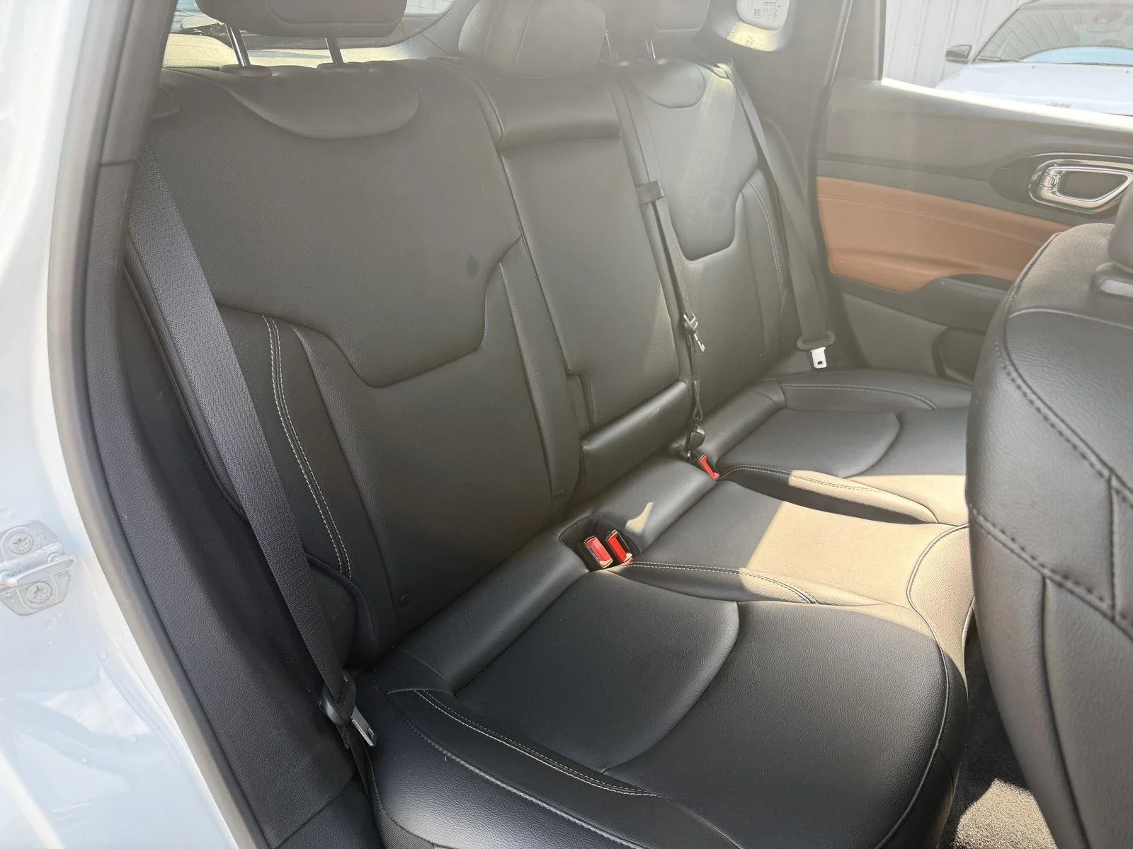 Used 2025 Bright White Clearcoat Jeep Limited image 19