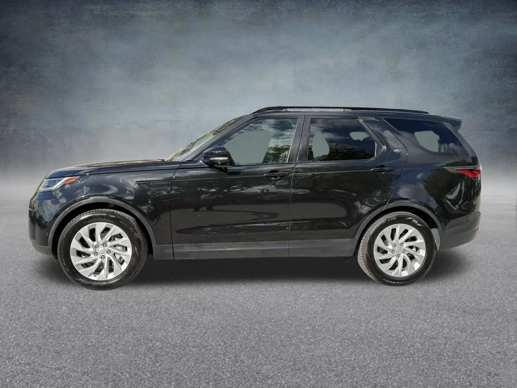 Used 2021 Black Land Rover S image 8