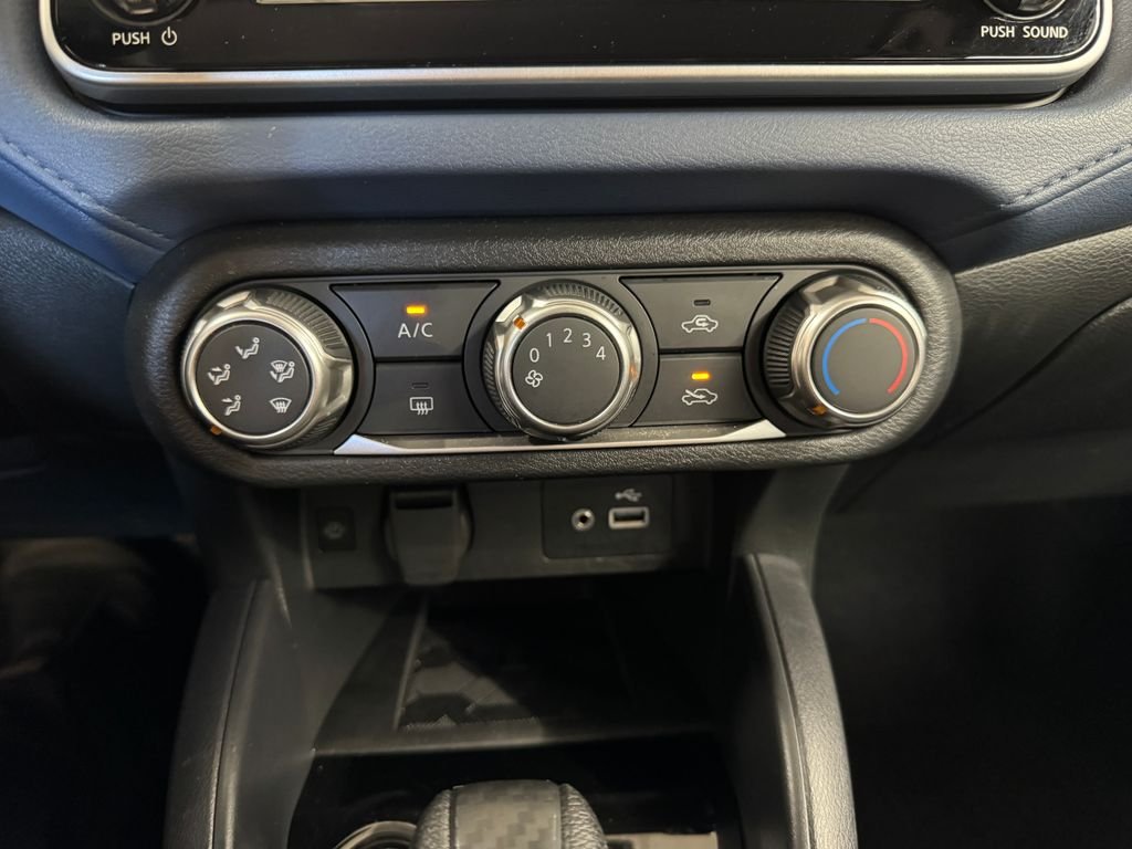 Used 2025 Gun Metallic Nissan 1.6 SV image 22