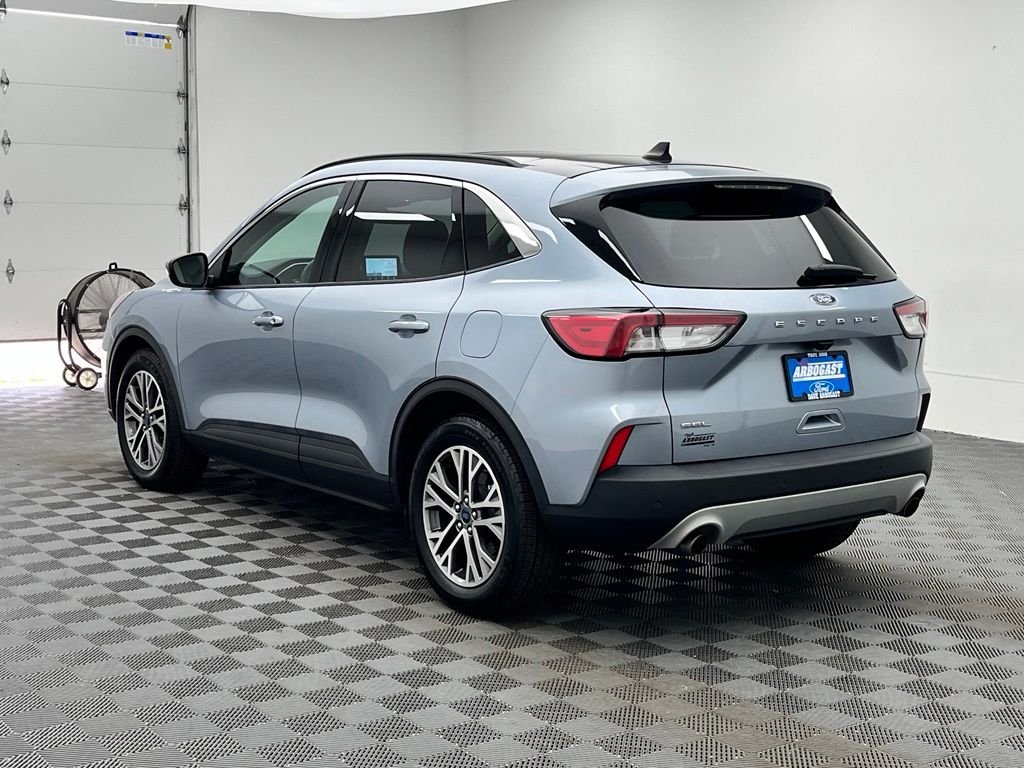 Used 2022 Blue Ford SEL image 13