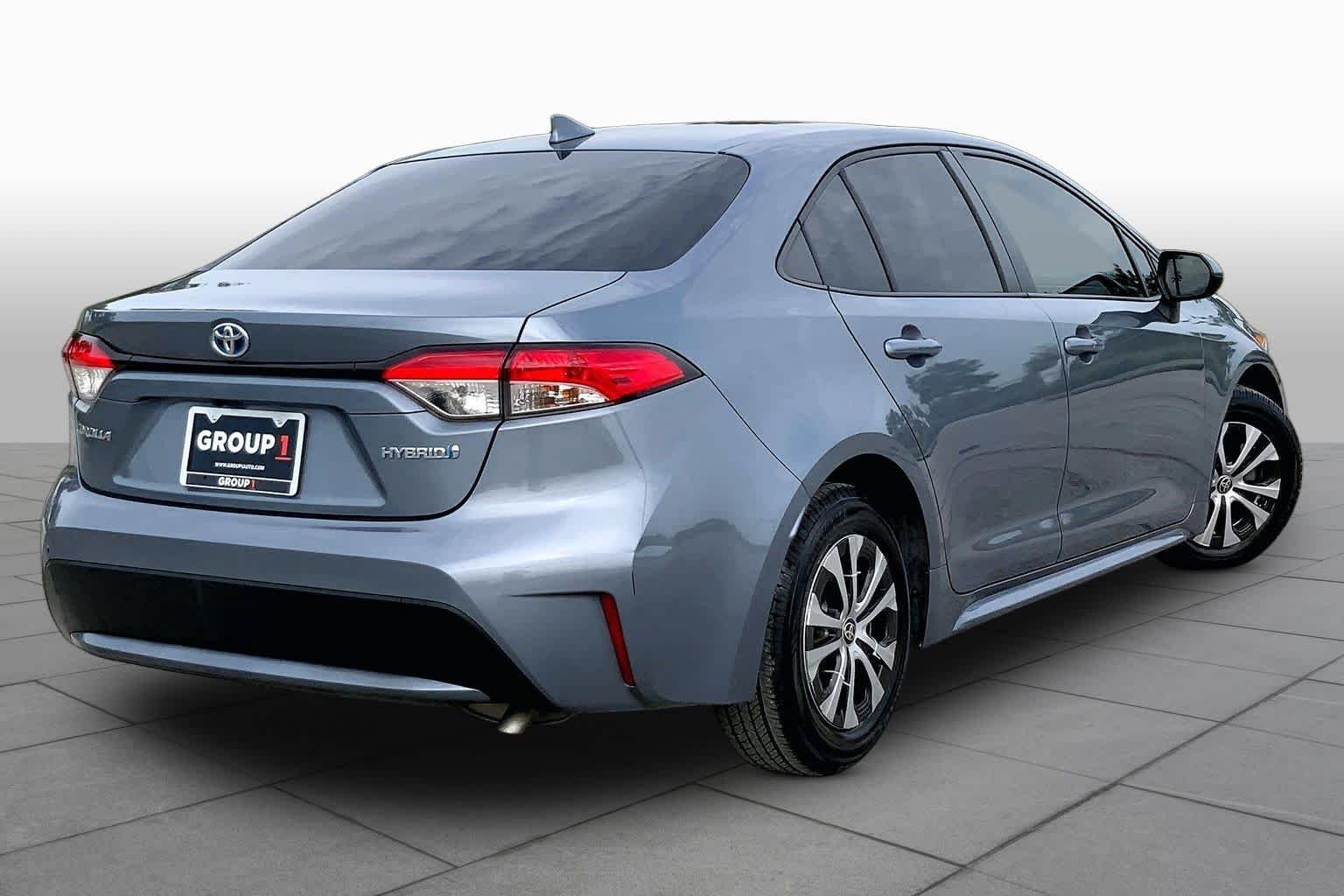 Used 2022 Celestite Toyota Hybrid LE image 13