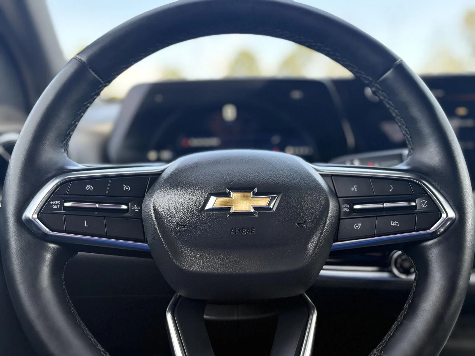 2025 Chevrolet Equinox LT - Photo 22