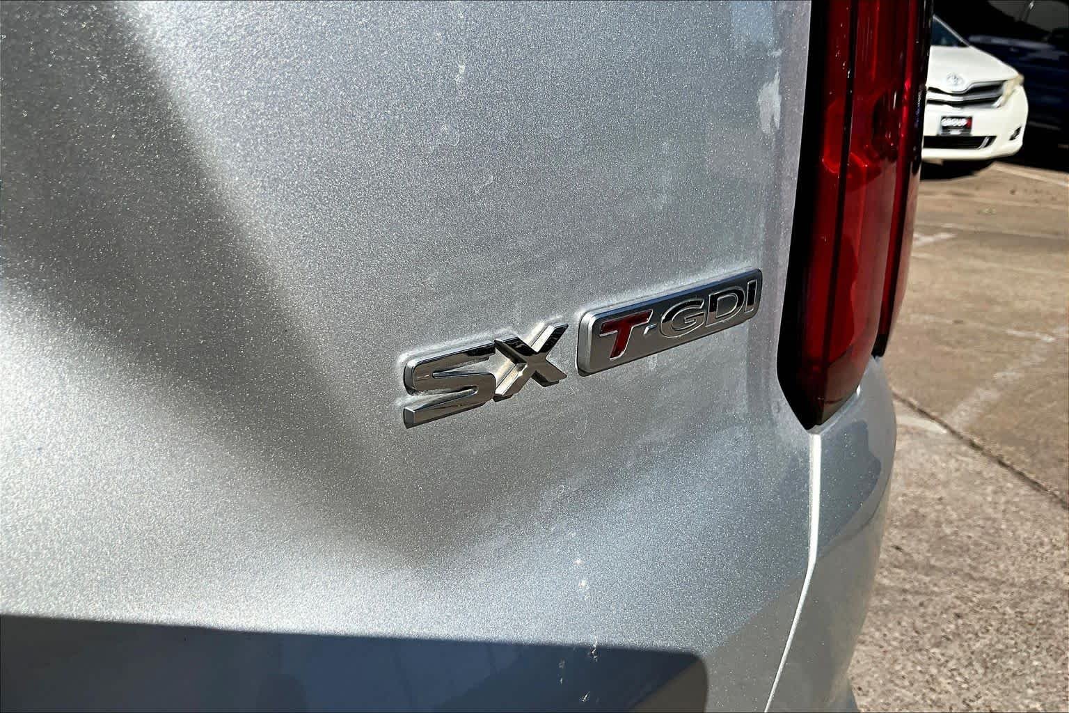 Used 2021 Sparkling Silver Kia SX image 10