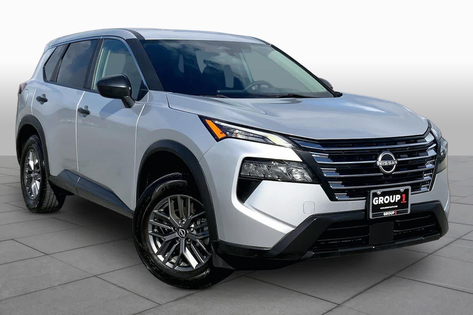 Used 2024 Brilliant Silver Metallic Nissan S image 3