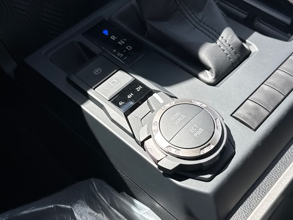 New 2026 Underground Toyota SR5 image 27